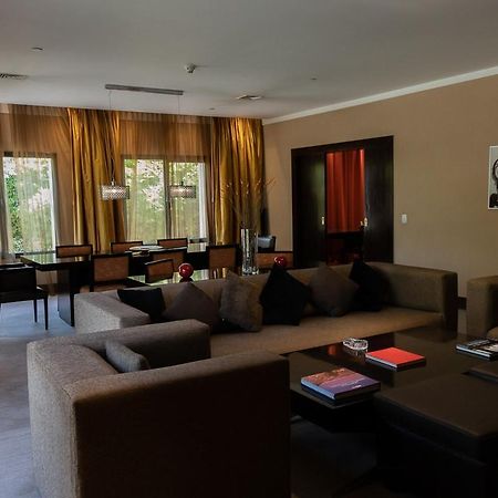 Hotel Casino Magic เนวเก็น ภายนอก รูปภาพ