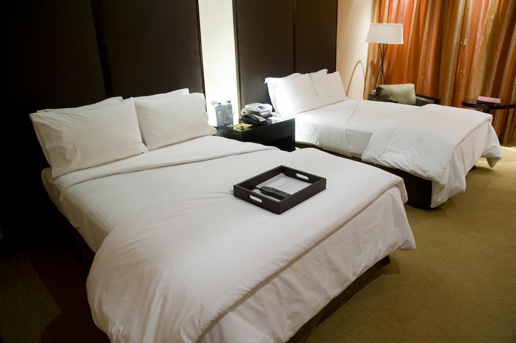 Hotel Casino Magic เนวเก็น ห้อง รูปภาพ