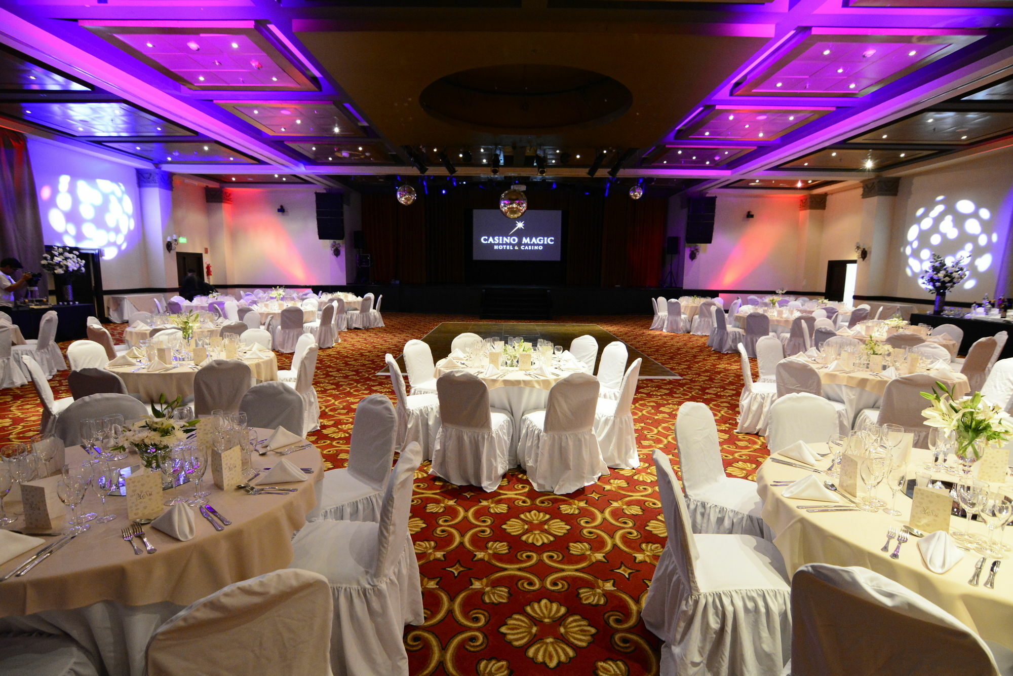 Hotel Casino Magic เนวเก็น ภายนอก รูปภาพ